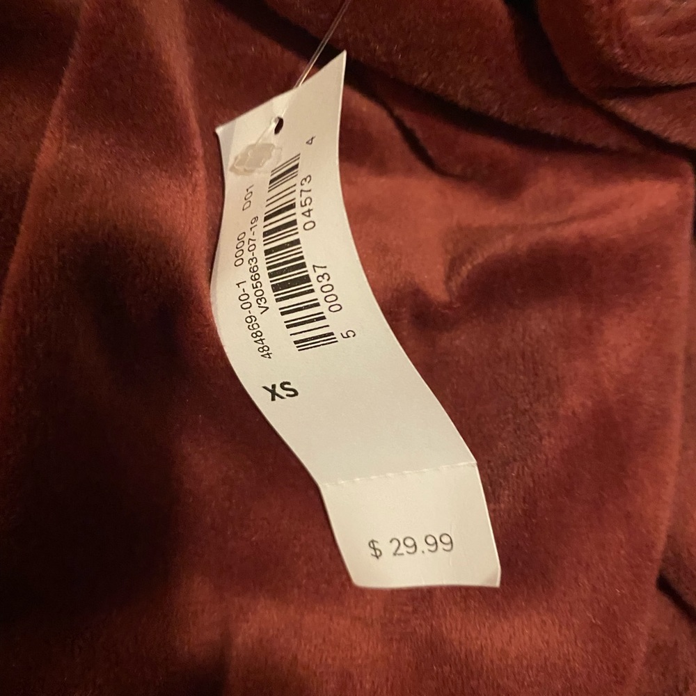 Old Navy Burgundy/Maroon Long sleeve velour Top - Picture 4 of 4